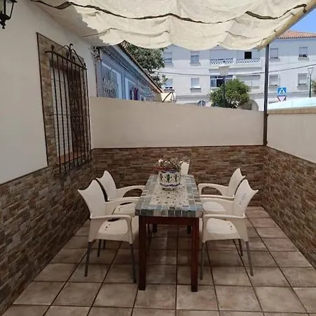 Casa Familiar Patio Y 2 Banos Con Aire Acondicionado Appartamento *