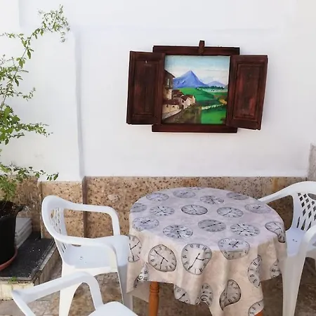 Casa Familiar Patio Y 2 Banos Con Aire Acondicionado